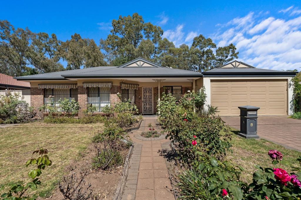 4 Warenda Rd, Clare, SA 5453