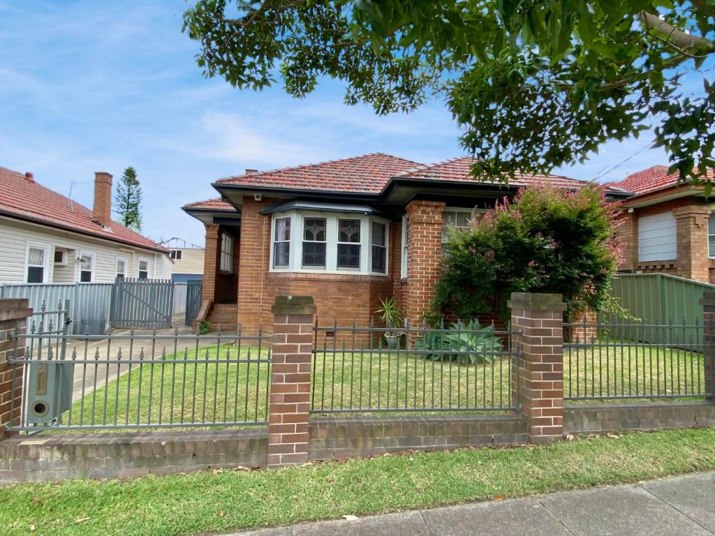 32 Woodstock St, Mayfield, NSW 2304