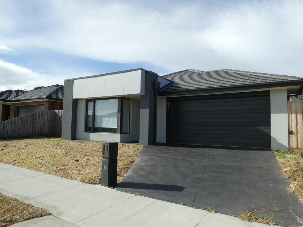 8 Camden St, Lucknow, VIC 3875