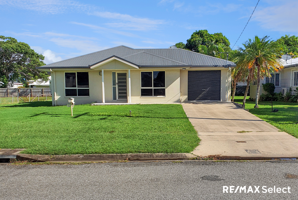 27 Pratt St, South Mackay, QLD 4740