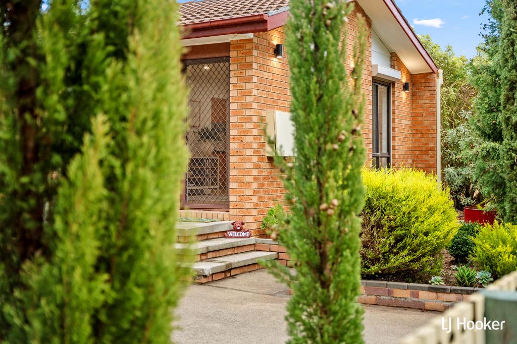 8 Spry Pl, Florey, ACT 2615