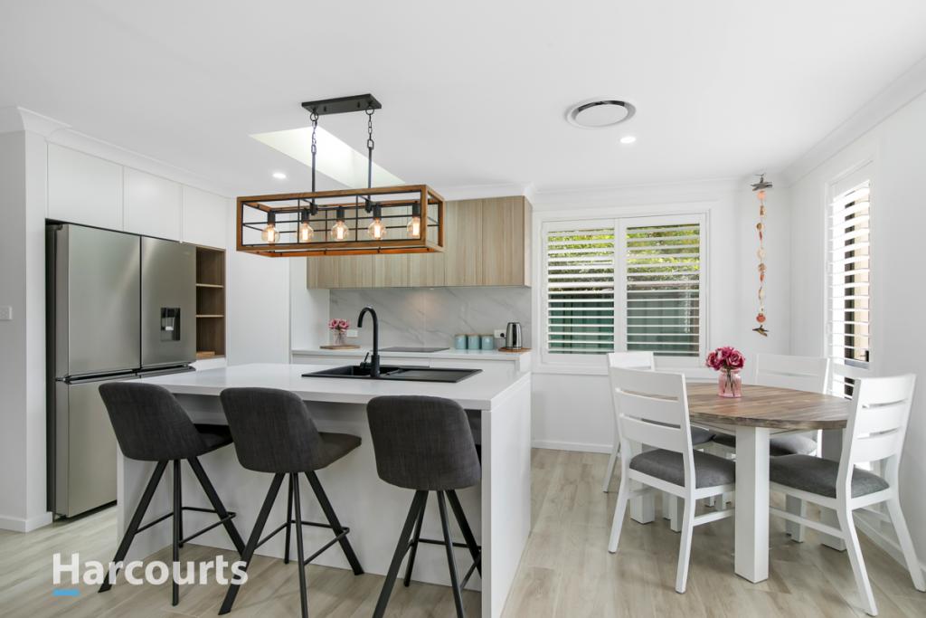 4 Kippax Pl, St Clair, NSW 2759