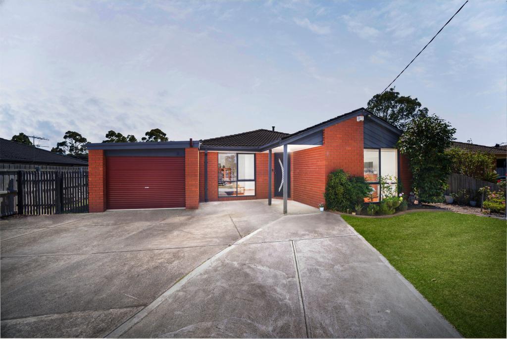 99 Maple St, Seaford, VIC 3198