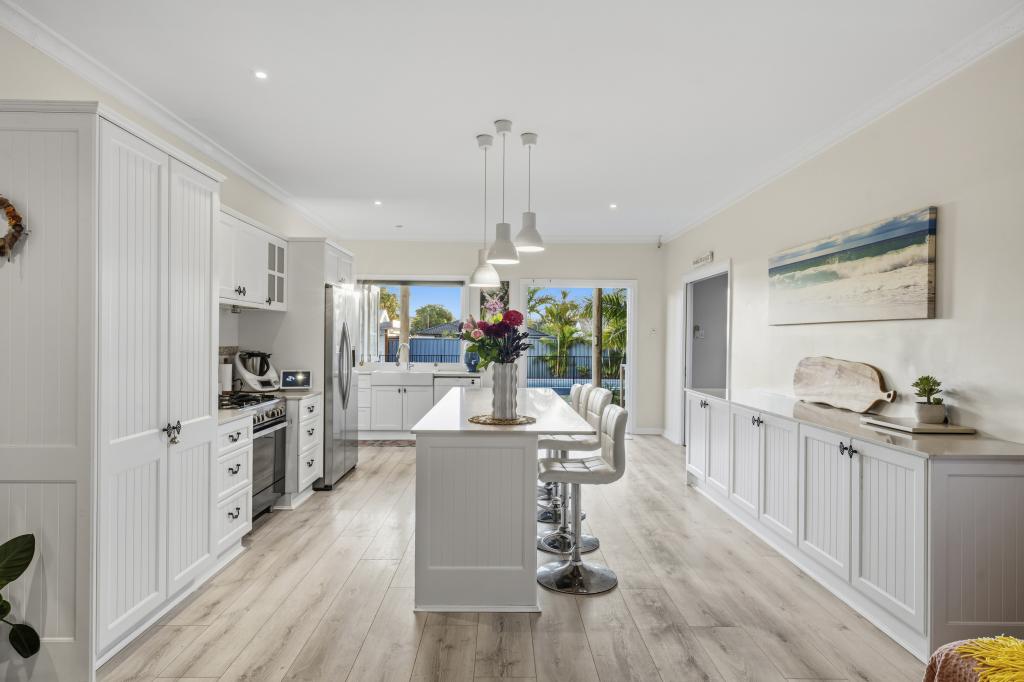 17 Norton Ave, Killarney Vale, NSW 2261
