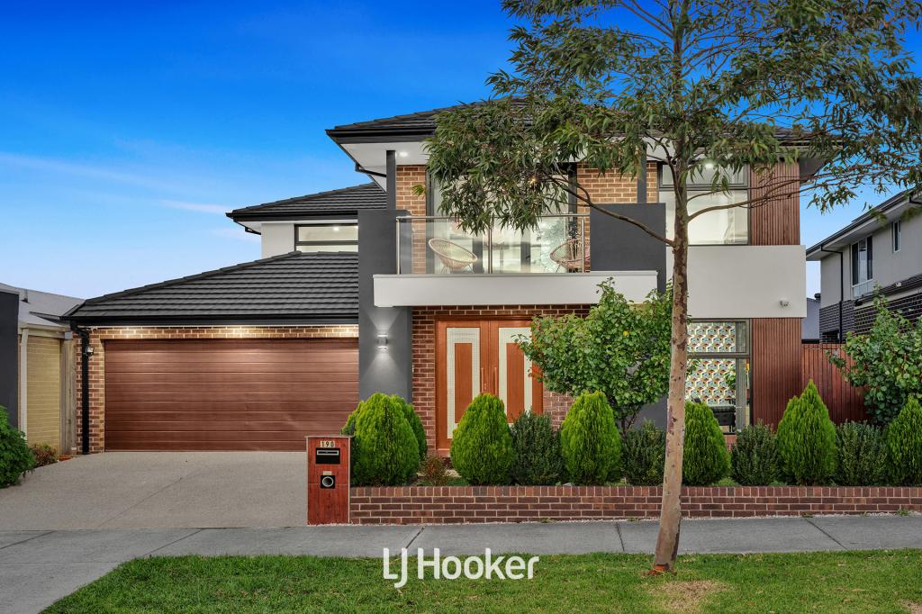190 Wheelers Park Dr, Cranbourne North, VIC 3977