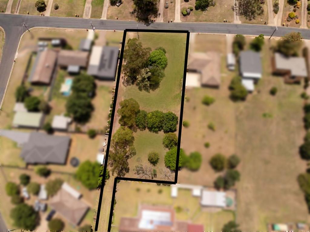 128a Edwards St, Young, NSW 2594