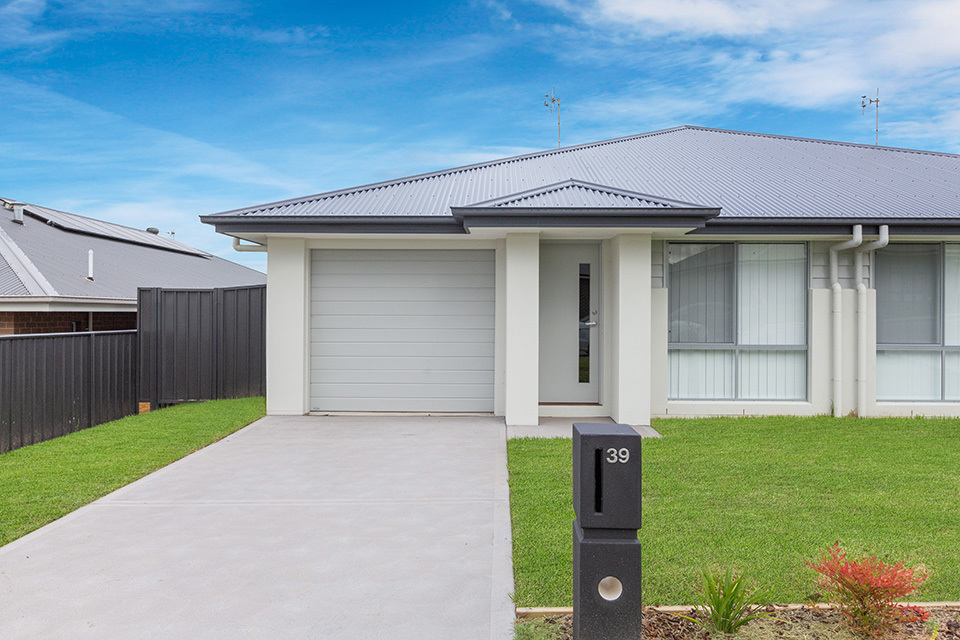 39 Mapplewell Cct, Farley, NSW 2320