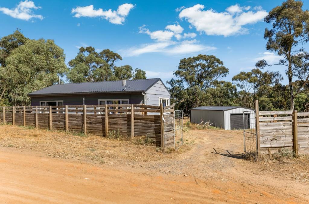 25 Specimen St, Wedderburn, VIC 3518