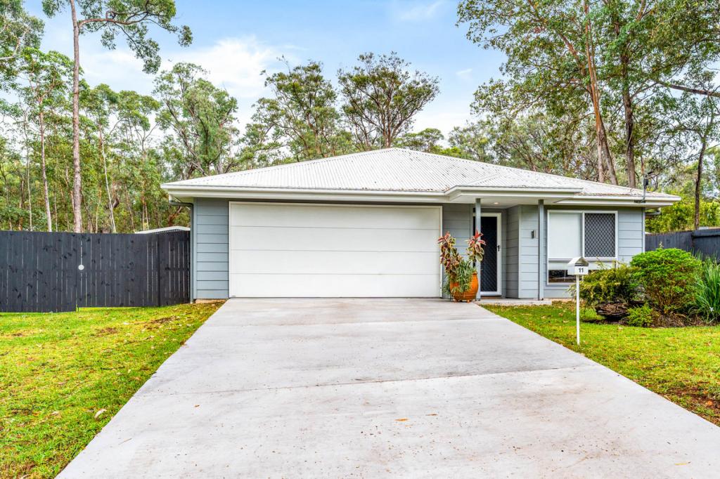 11 Kennedy Ave, Russell Island, QLD 4184