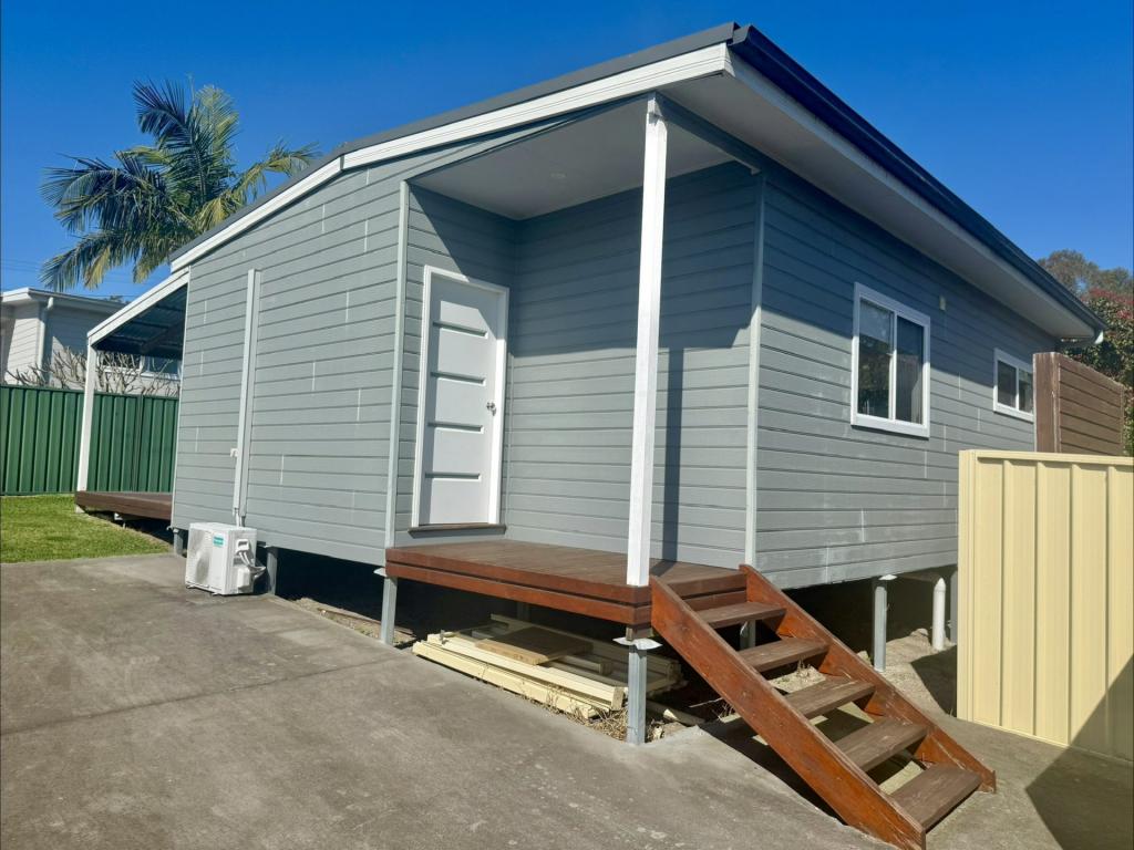 15a Laelana Ave, Budgewoi, NSW 2262