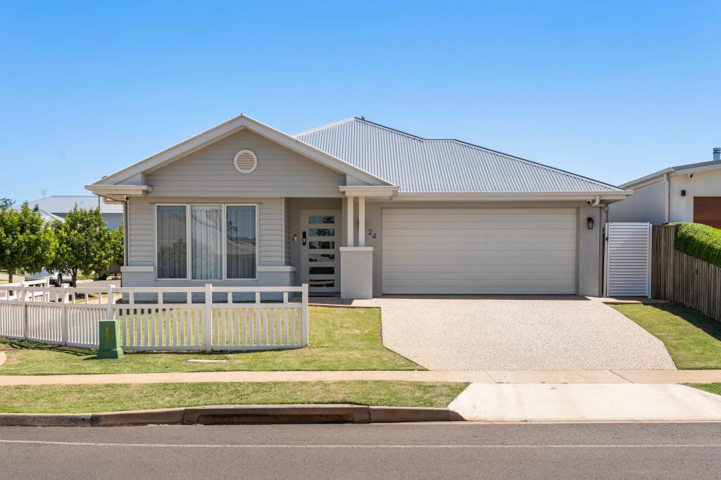 24 Fairweather Bvd, Highfields, QLD 4352