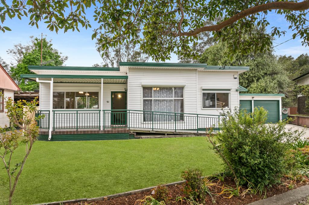 51 KAYLAUR CRES, ALBION PARK RAIL, NSW 2527