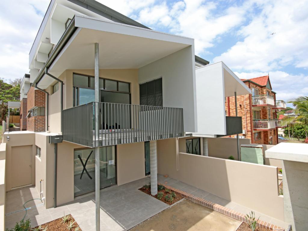 9/2 Ninth Ave, Coorparoo, QLD 4151