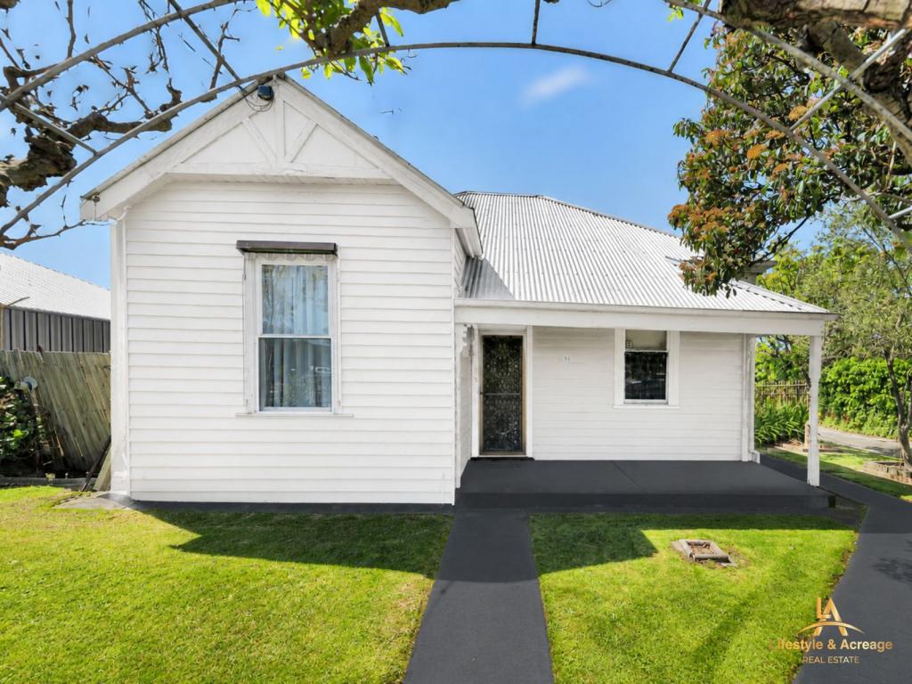 84-88 Main St, Pakenham, VIC 3810