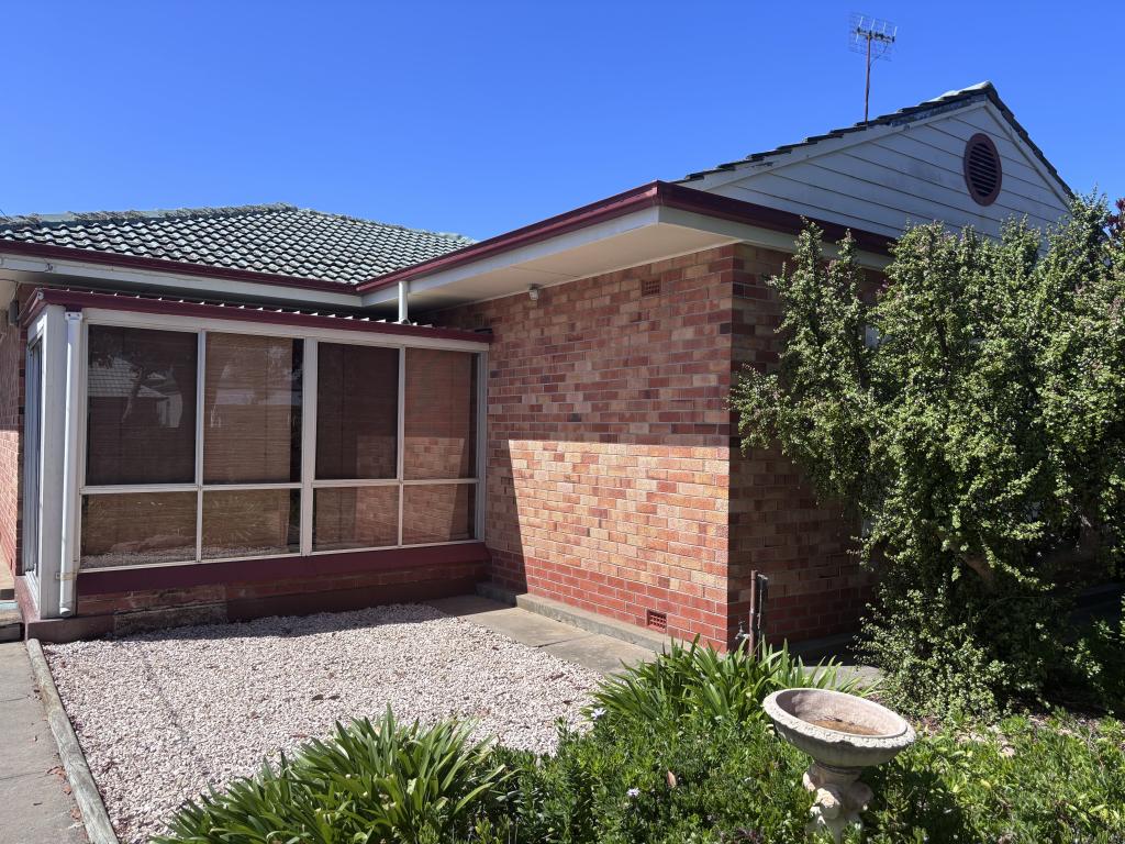 44 Hill St, Victor Harbor, SA 5211