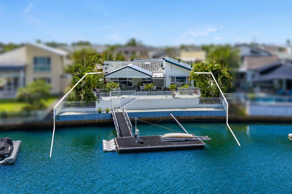 116 Pebble Beach Dr, Runaway Bay, QLD 4216