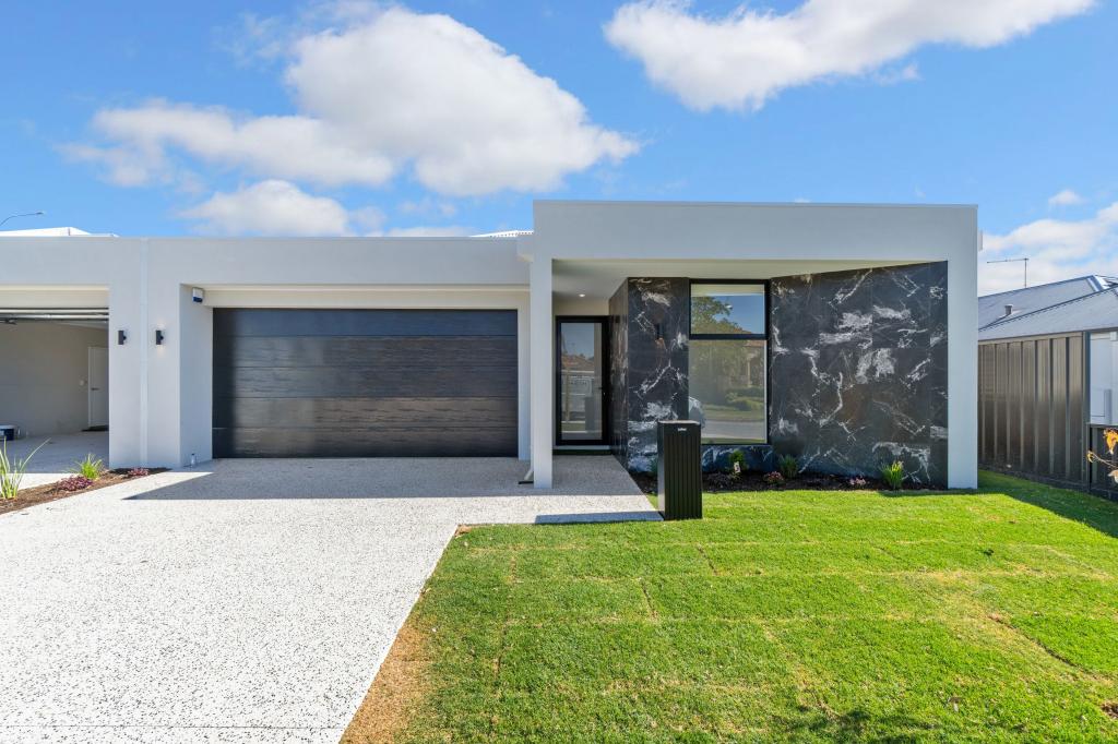 28 Addlestone Rd, Morley, WA 6062