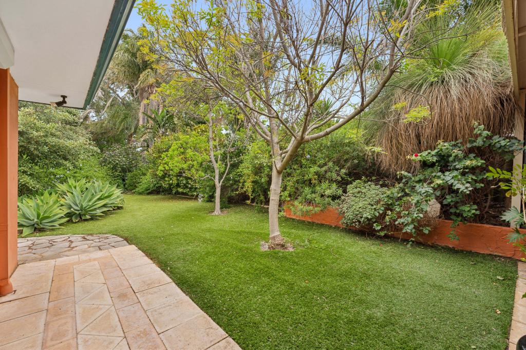 55b Glenbank Cres, Kallaroo, WA 6025