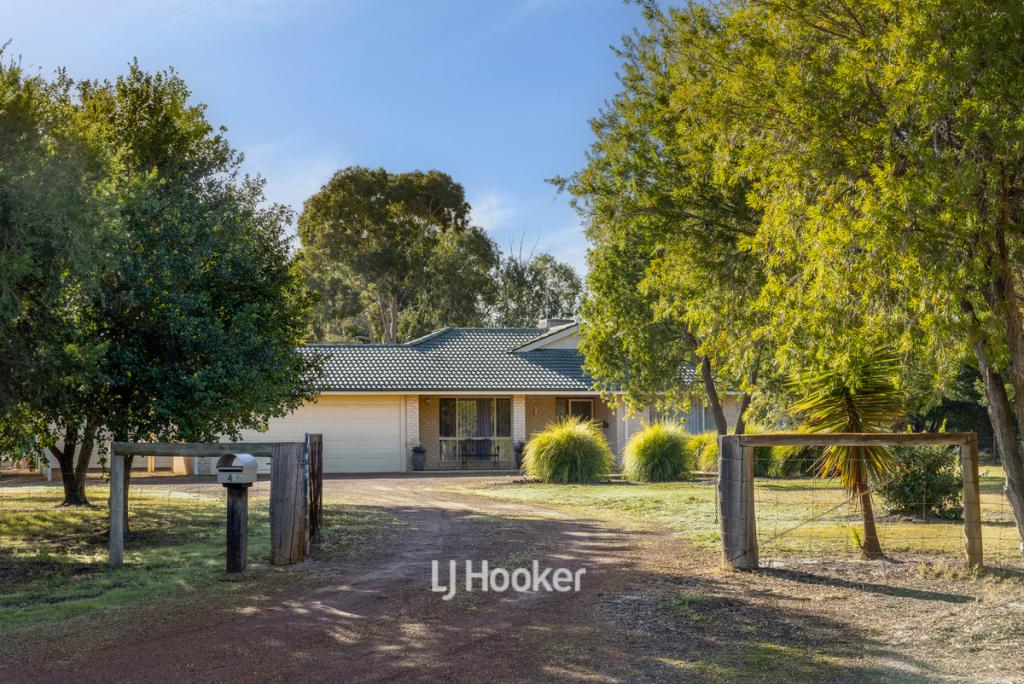 4 Headland Rd, Leschenault, WA 6233