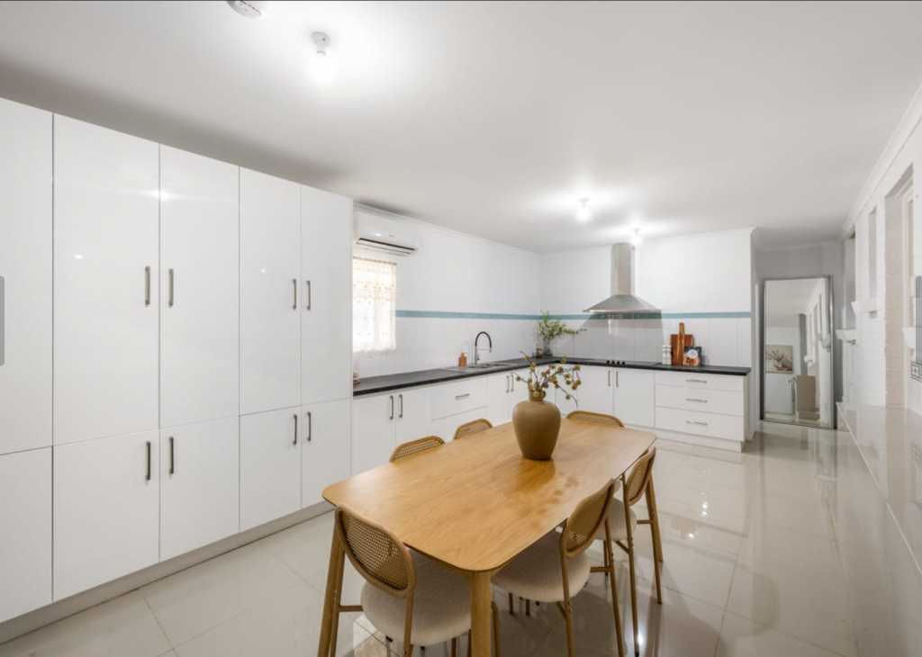 8 Chilmark St, Elizabeth Vale, SA 5112