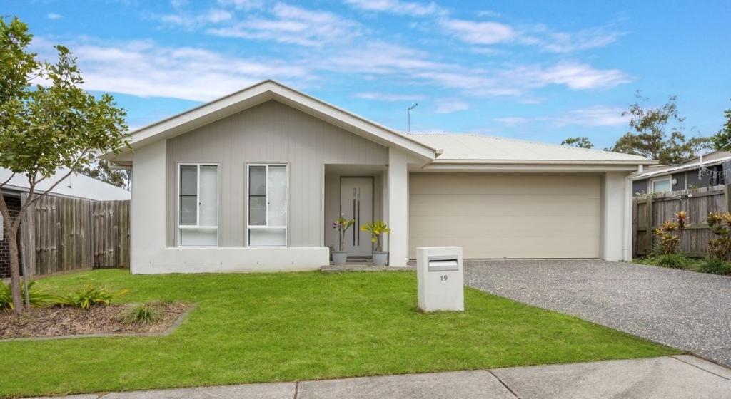 19 Palaszczuk Ave, Collingwood Park, QLD 4301
