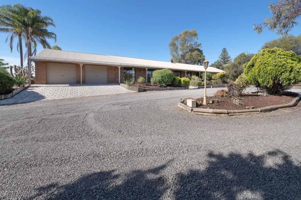 299-303 Murray Valley Hwy, Lake Boga, VIC 3584