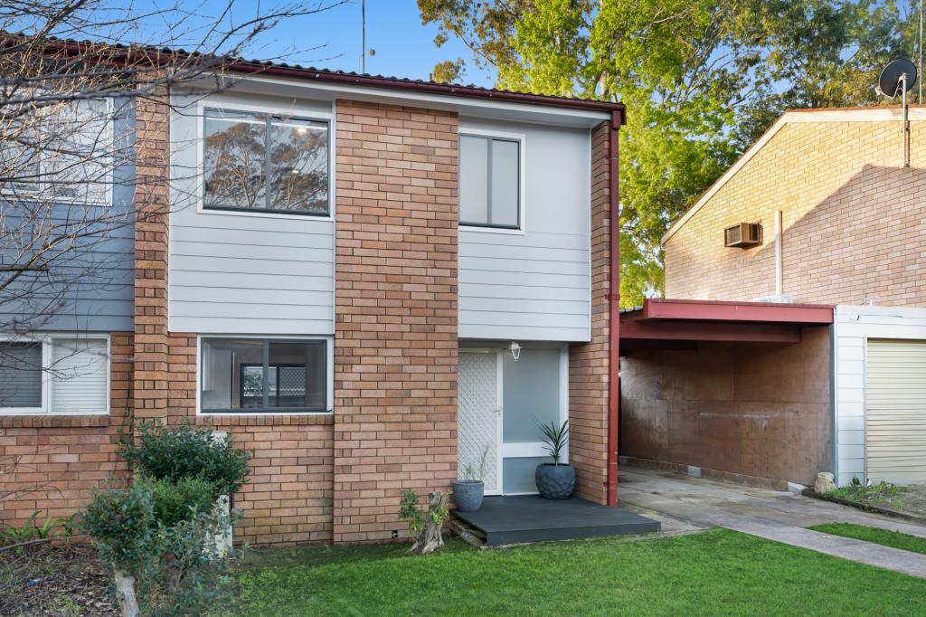 5 Stringybark Pl, Bradbury, NSW 2560