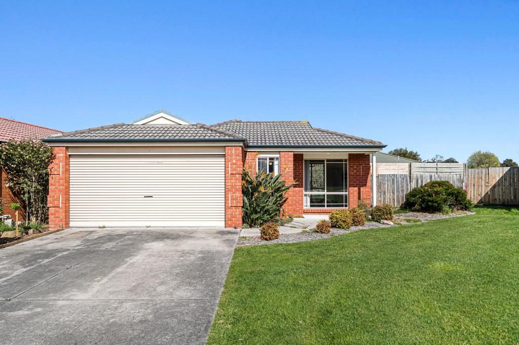 7 Lauren Sq, Pakenham, VIC 3810