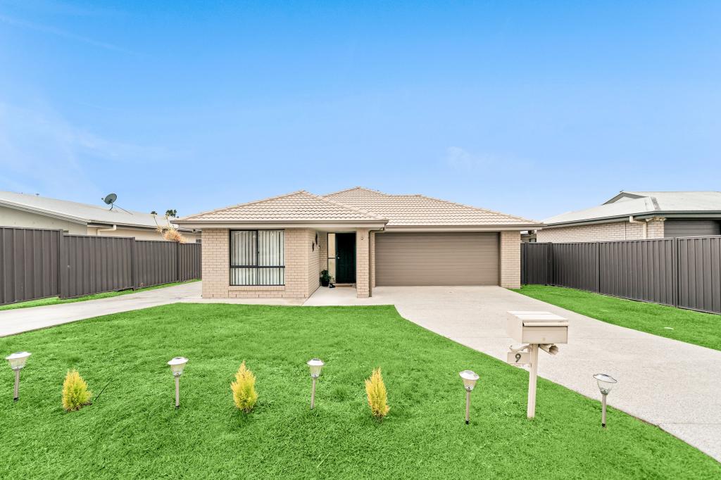 9 Voyager St, Marsden, QLD 4132