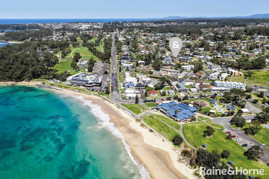 12 Wallace St, Mollymook, NSW 2539