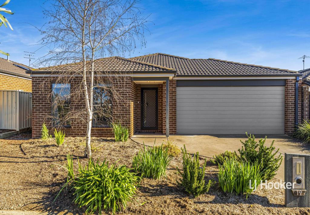 19 Pauline Way, Kilmore, VIC 3764