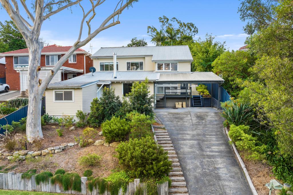 18 Nioka Ave, Keiraville, NSW 2500