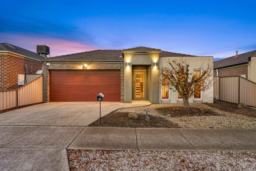 19 Cunningham Ch, Burnside Heights, VIC 3023
