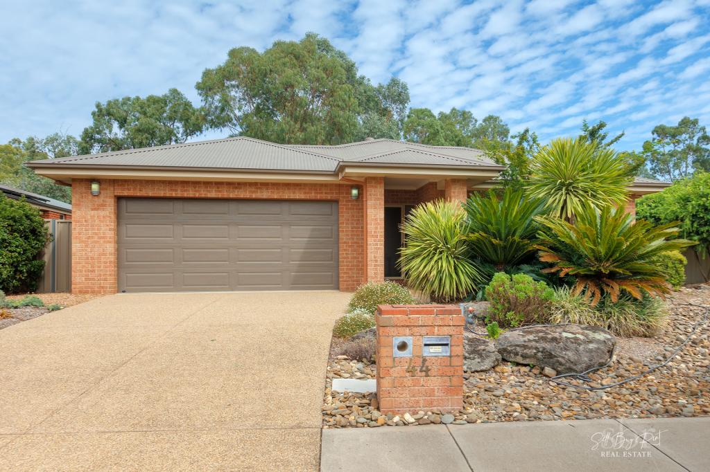 44 Golflinks Ave, West Wodonga, VIC 3690