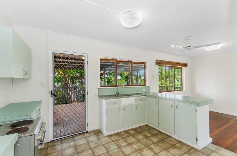 13 Mooney St, Currajong, QLD 4812