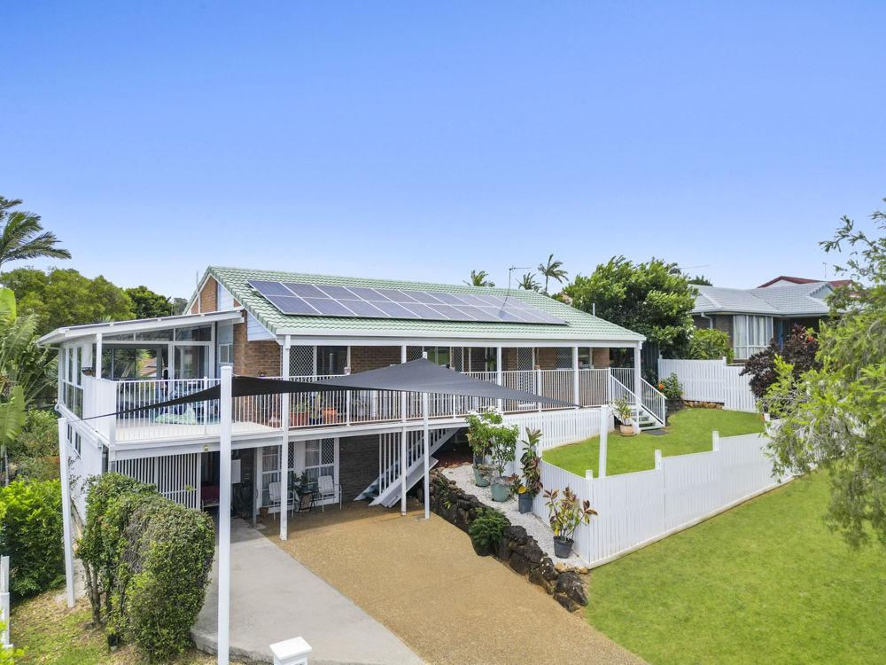 25 Chestnut Dr, Banora Point, NSW 2486