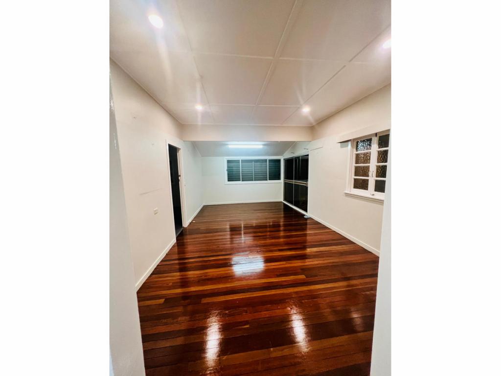 39 Pennycuick St, The Range, QLD 4700