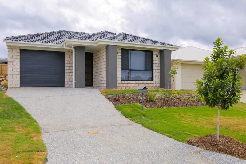 33 Voyager Tce, Pimpama, QLD 4209