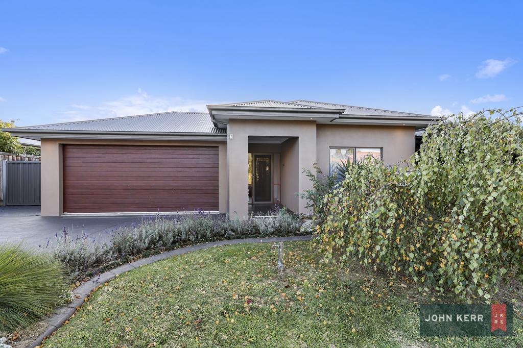 9 Collingwood Dr, Trafalgar, VIC 3824