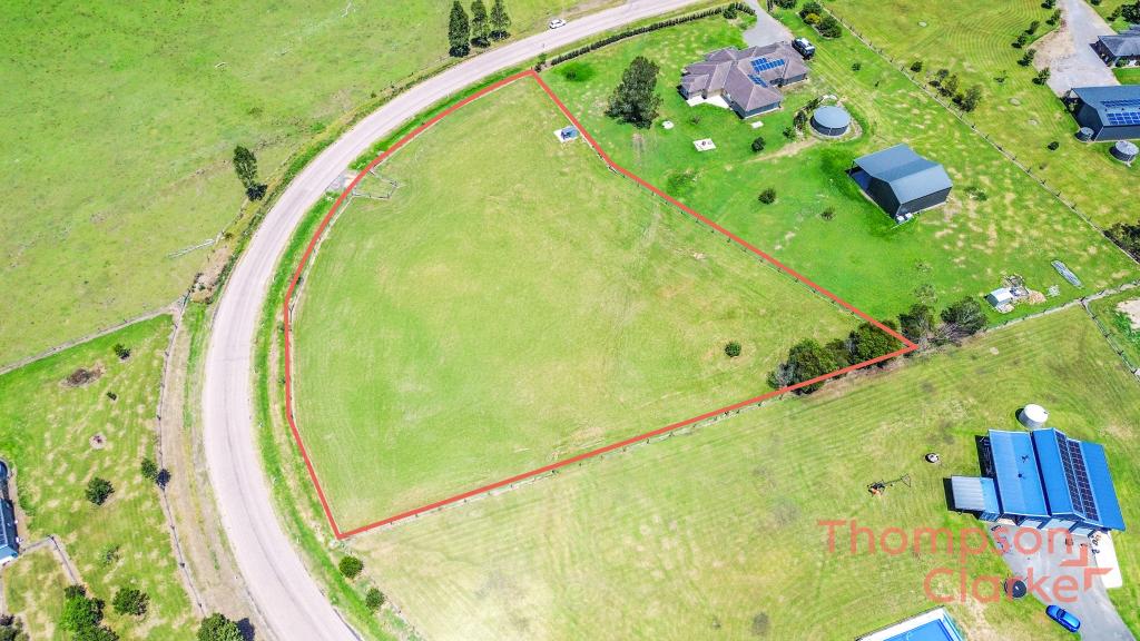 42 Lomandra Cct, Paterson, NSW 2421