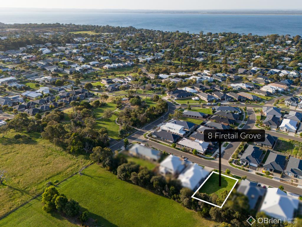 8 Firetail Gr, Cowes, VIC 3922