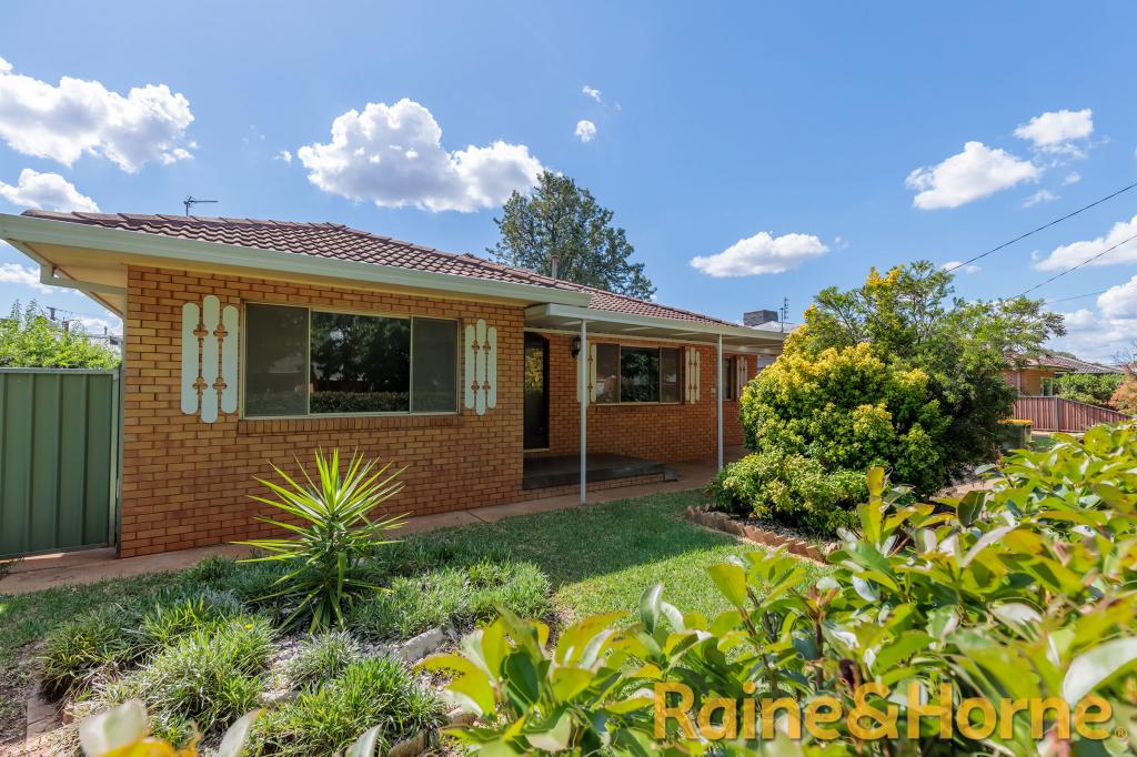 17 Roycox Cres, Dubbo, NSW 2830