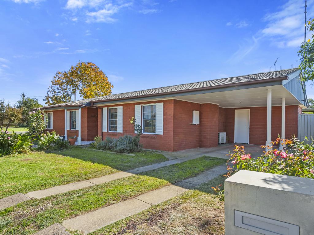 2 Bridget St, Finley, NSW 2713