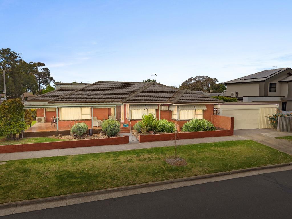 15 WERRIBEE ST N, WERRIBEE, VIC 3030