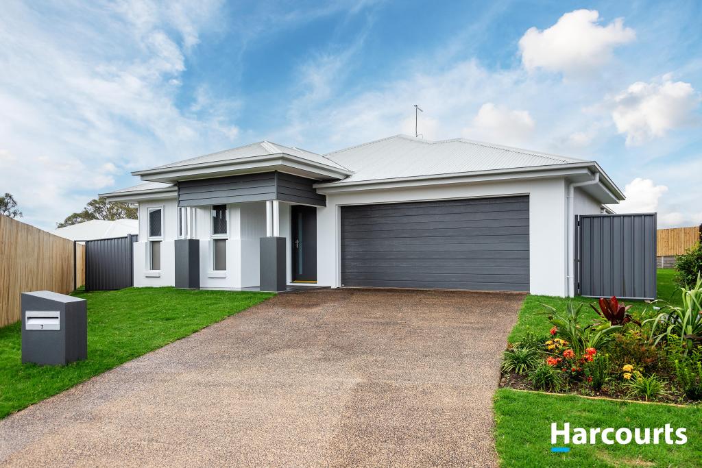 7 Curlew Ct, Branyan, QLD 4670