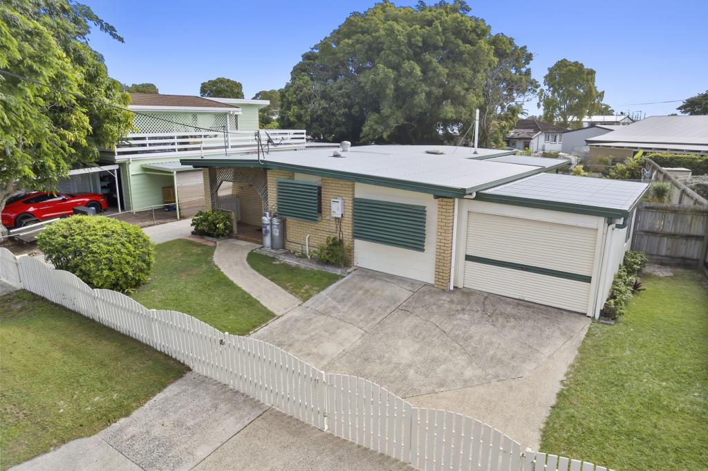 15 Dwyer St, Beachmere, QLD 4510