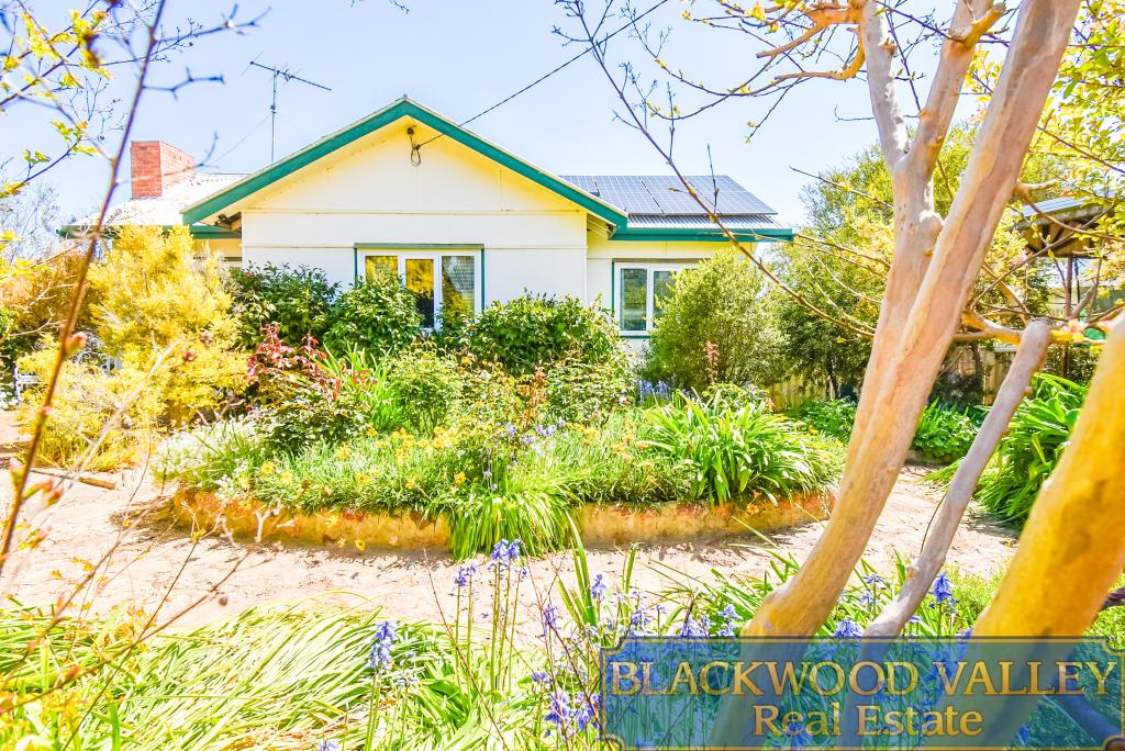 3 Parker St, Boyup Brook, WA 6244