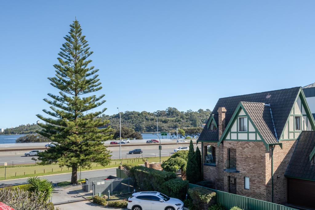 21/15 MELVILLE PDE, SOUTH PERTH, WA 6151