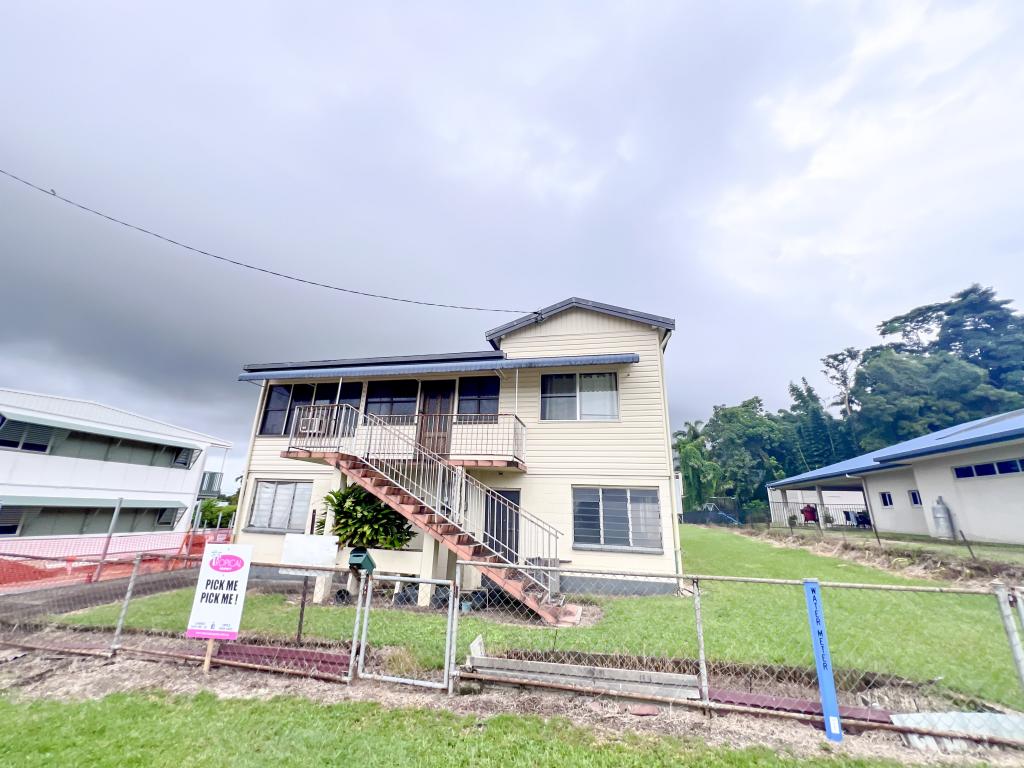 7 Black St, Tully, QLD 4854