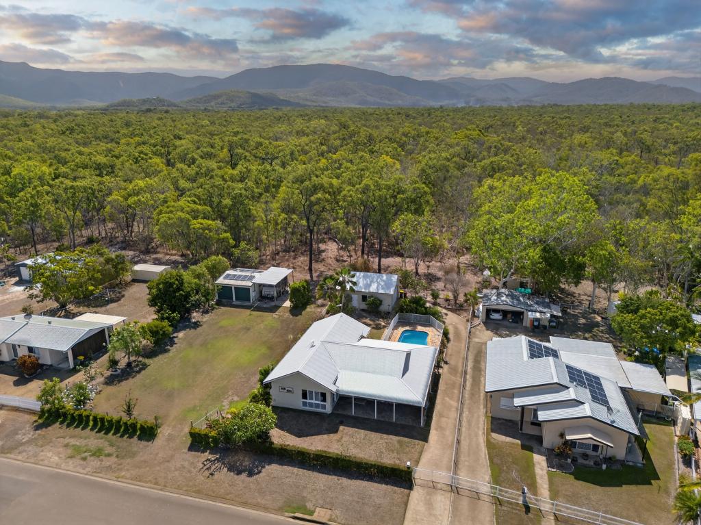 25 Borton St, Balgal Beach, QLD 4816